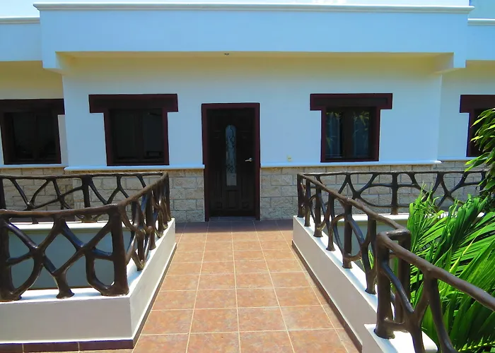 Hotel Xibalba Dive Center 3*